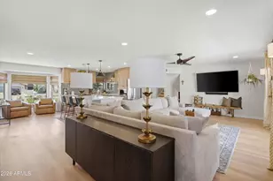 5429 W Tierra Buena Ln, Glendale, AZ 85306 - Photo 9