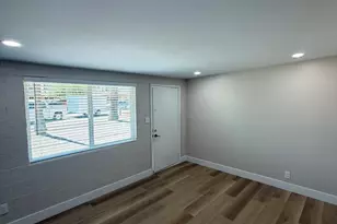 909 S Kenwood Cir, Tempe, AZ 85281 - Photo 3