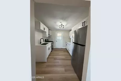909 S Kenwood Circle #A, Tempe, AZ 85281 - Photo 5