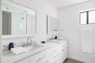 10011 E Windrose Dr, Scottsdale, AZ 85260 - Photo 21
