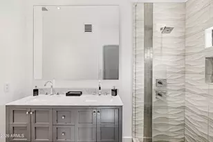 10011 E Windrose Dr, Scottsdale, AZ 85260 - Photo 29