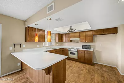 2021 W Myrtle Avenue, Phoenix, AZ 85021 - Photo 11