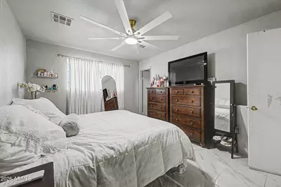 3201 W Willow Avenue, Phoenix, AZ 85029 - Photo 13