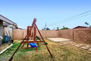 5047 N 39th Dr, Phoenix, AZ 85019 - Photo 35