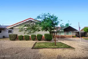 5047 N 39th Dr, Phoenix, AZ 85019 - Photo 3