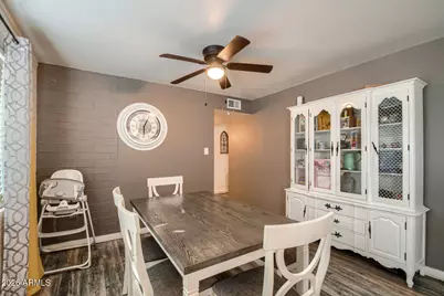 5047 N 39th Drive, Phoenix, AZ 85019 - Photo 15