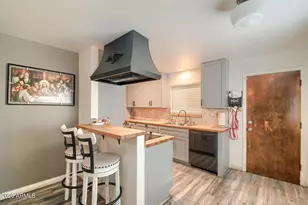 5047 N 39th Dr, Phoenix, AZ 85019 - Photo 21