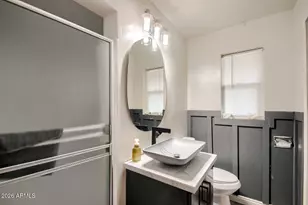 5047 N 39th Dr, Phoenix, AZ 85019 - Photo 23