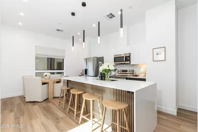4220 N 32nd Street #Unit 37, Phoenix, AZ 85018 - Photo 1