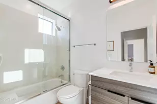 4220 N 32nd St, Phoenix, AZ 85018 - Photo 15