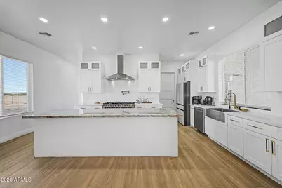 849 N Shannon Place, Casa Grande, AZ 85193 - Photo 11