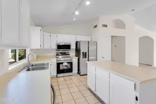 3321 W Gary Dr, Chandler, AZ 85226 - Photo 11