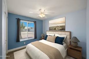 902 W Sequoia Dr, Phoenix, AZ 85027 - Photo 25
