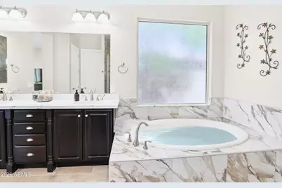 9994 W Blue Sky Drive, Peoria, AZ 85383 - Photo 9