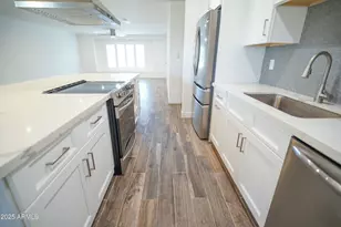 8608 E Highland Ave, Scottsdale, AZ 85251 - Photo 7