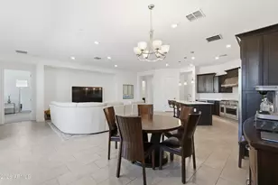 2522 E Pleasant Ln, Phoenix, AZ 85042 - Photo 13