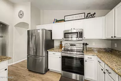 1352 S Portland Avenue, Gilbert, AZ 85296 - Photo 11