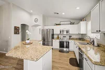 1352 S Portland Avenue, Gilbert, AZ 85296 - Photo 3