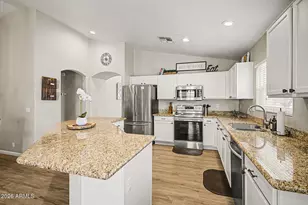 1352 S Portland Ave, Gilbert, AZ 85296 - Photo 3