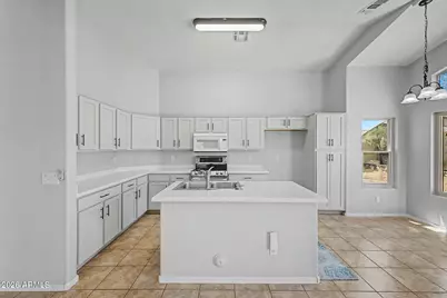 8742 E Carol Avenue, Mesa, AZ 85208 - Photo 9