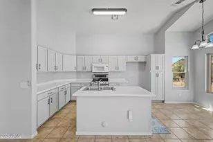 8742 E Carol Ave, Mesa, AZ 85208 - Photo 9