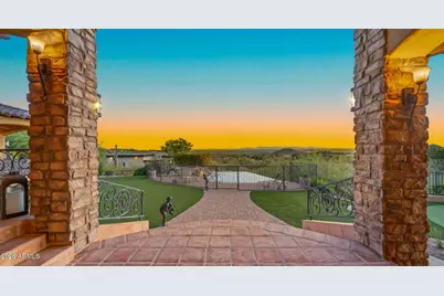 8407 E View Crest Circle, Mesa, AZ 85207 - Photo 13