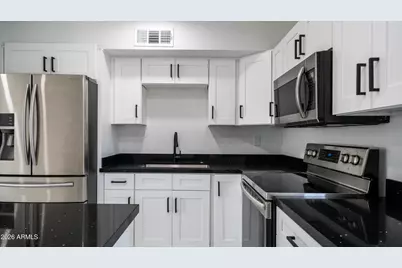 18218 N 33rd Drive, Phoenix, AZ 85053 - Photo 5