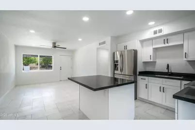 18218 N 33rd Drive, Phoenix, AZ 85053 - Photo 7
