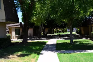 1609 E Malibu Dr, Tempe, AZ 85282 - Photo 3