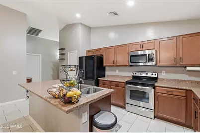 10224 W Gross Avenue, Tolleson, AZ 85353 - Photo 11