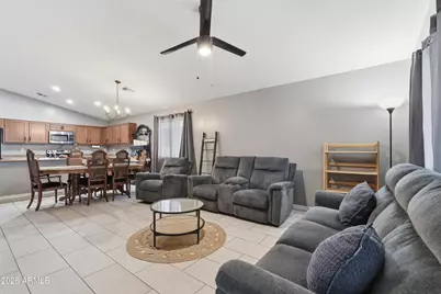 10224 W Gross Avenue, Tolleson, AZ 85353 - Photo 9
