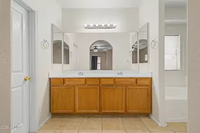 13271 W Clarendon Avenue, Litchfield Park, AZ 85340 - Photo 17