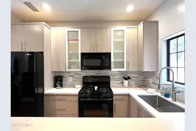 3437 E Avalon Drive, Phoenix, AZ 85018 - Photo 9