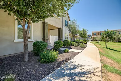 2252 S Basmath Lane, Gilbert, AZ 85295 - Photo 3