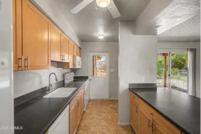 216 N Enrico Avenue, Sierra Vista, AZ 85635 - Photo 11