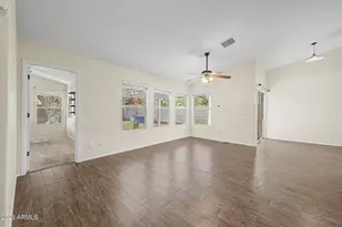 1014 W Leah Ln, Gilbert, AZ 85233 - Photo 11