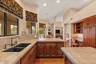 9616 N 27th St, Phoenix, AZ 85028 - Photo 17