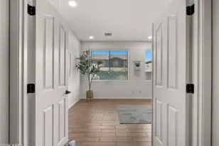 3854 E Ravenswood Dr, Gilbert, AZ 85298 - Photo 29