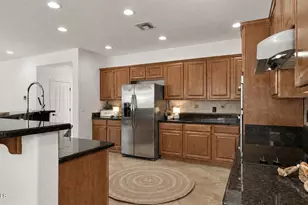 3854 E Ravenswood Dr, Gilbert, AZ 85298 - Photo 3