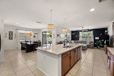 18759 W Yucatan Drive, Surprise, AZ 85388 - Photo 11