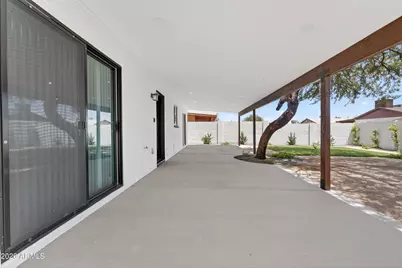 5407 W Holly Street, Phoenix, AZ 85035 - Photo 9