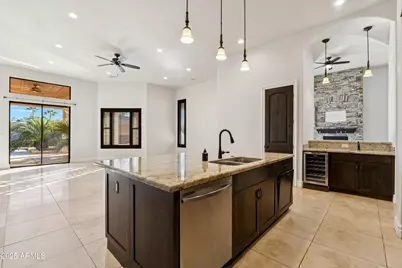 11407 E Bellflower Court, Chandler, AZ 85249 - Photo 5