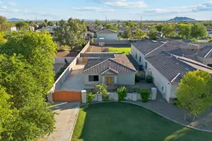 11407 E Bellflower Ct, Chandler, AZ 85249 - Photo 3