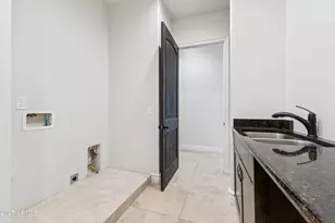 11407 E Bellflower Ct, Chandler, AZ 85249 - Photo 19