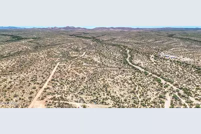 011A Gardenshire Rd Road #W82, Florence, AZ 85132 - Photo 1