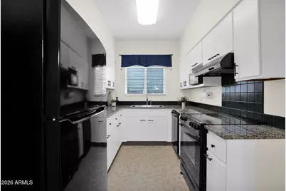 1935 W Morten Avenue #23, Phoenix, AZ 85021 - Photo 9