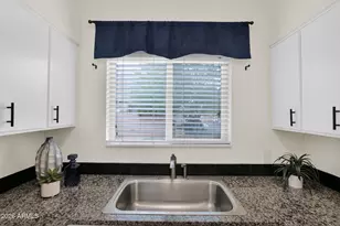 1935 W Morten Ave, Phoenix, AZ 85021 - Photo 11