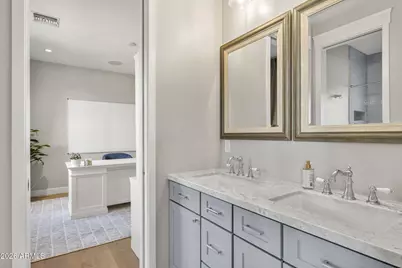 4526 E Calle Tuberia --, Phoenix, AZ 85018 - Photo 35