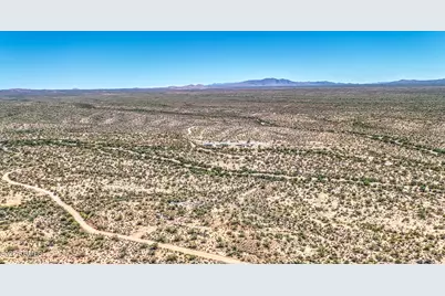 011B Gardenshire Road #E82, Florence, AZ 85132 - Photo 3