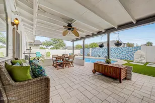 2234 E Paradise Dr, Phoenix, AZ 85028 - Photo 37